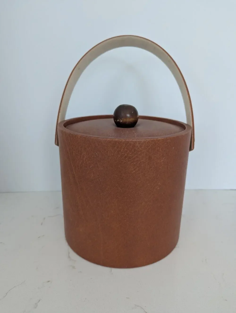 Vtg MCM Brown Faux Leather Ice Bucket Barware Wood Knob Retro 60s 70s